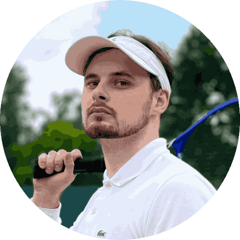 SportsMore tenis eğitmeni James Parker